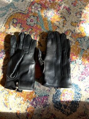 Dunhill- Men's Black Leather Gloves - Classic Winter Accessory